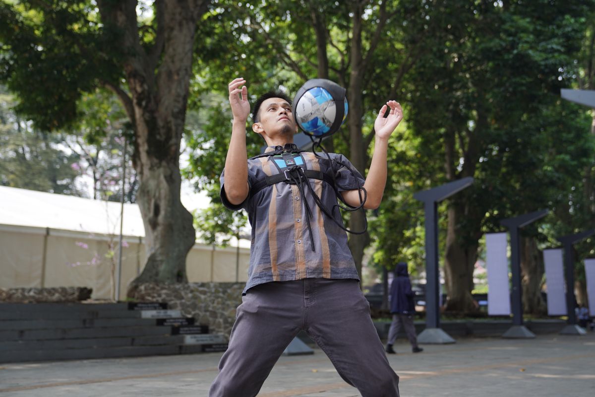 ar-kick-inovasi-dosen-itb-untuk-latihan-sepak-bola-mandiri-berbasis-sport-science